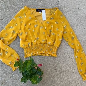 Francesca’s NWT Mustard Yellow Floral Crop Top